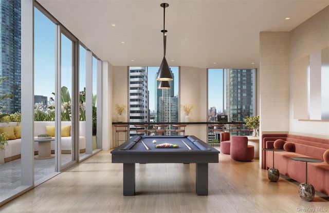 24-01 Queens Plaza N 808, Long Island City, NY 11101
