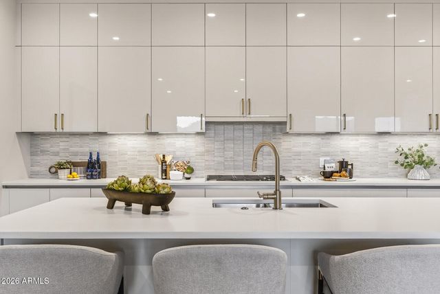 19355 N 73RD Way E2014, Scottsdale, AZ 85255