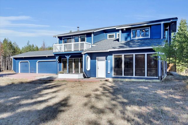 4221 E Bailey Rd, Chattaroy, WA 99003