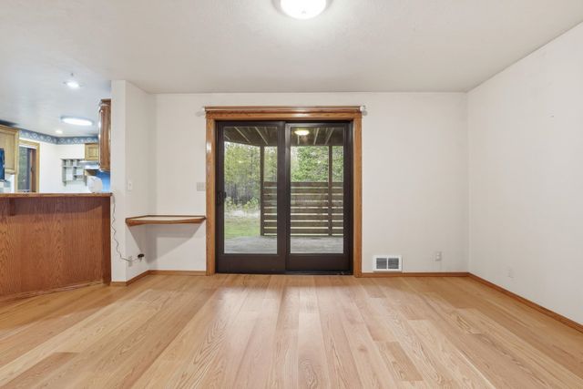 4221 E Bailey Rd, Chattaroy, WA 99003