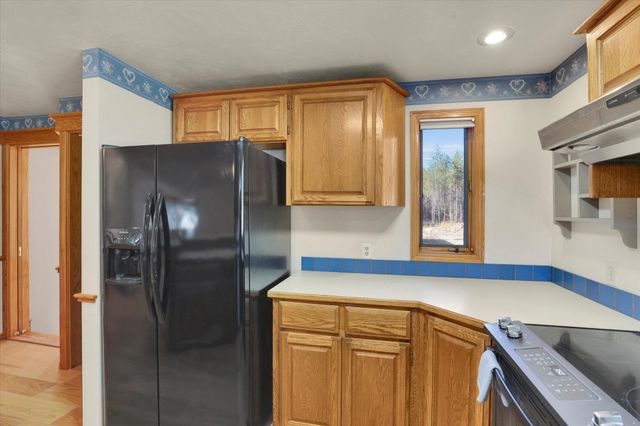 4221 E Bailey Rd, Chattaroy, WA 99003