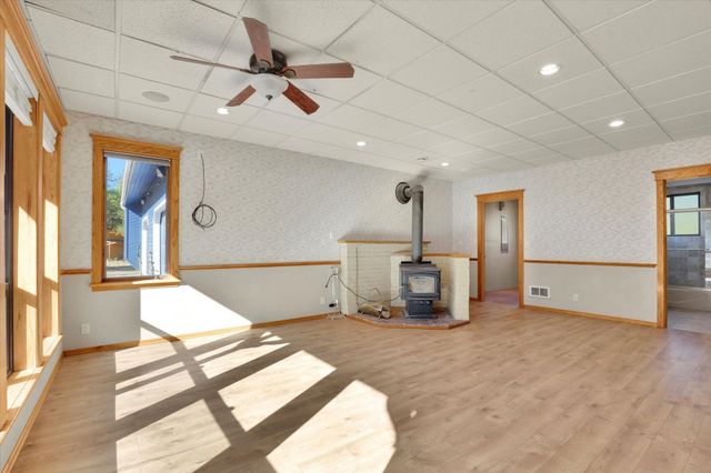 4221 E Bailey Rd, Chattaroy, WA 99003
