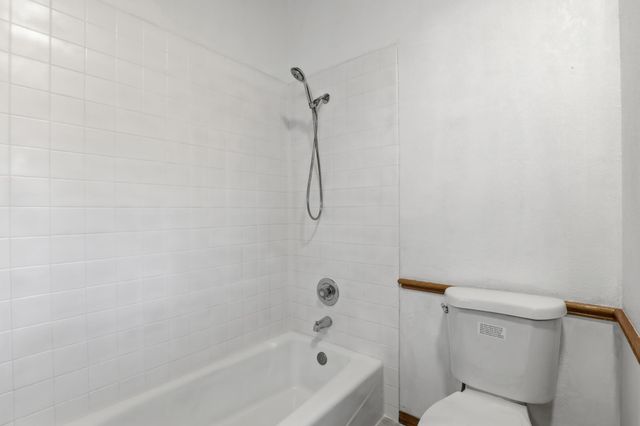 4221 E Bailey Rd, Chattaroy, WA 99003