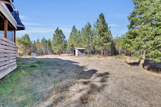 4221 E Bailey Rd, Chattaroy, WA 99003