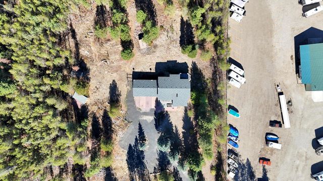 4221 E Bailey Rd, Chattaroy, WA 99003