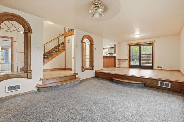 4221 E Bailey Rd, Chattaroy, WA 99003