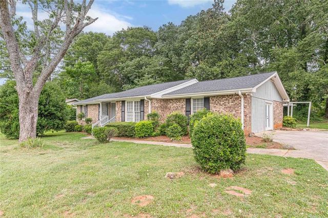 2521 Country Club Drive, Conyers, GA 30013