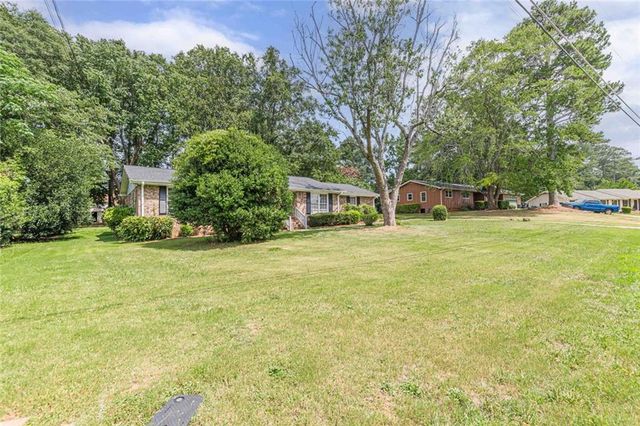 2521 Country Club Drive, Conyers, GA 30013