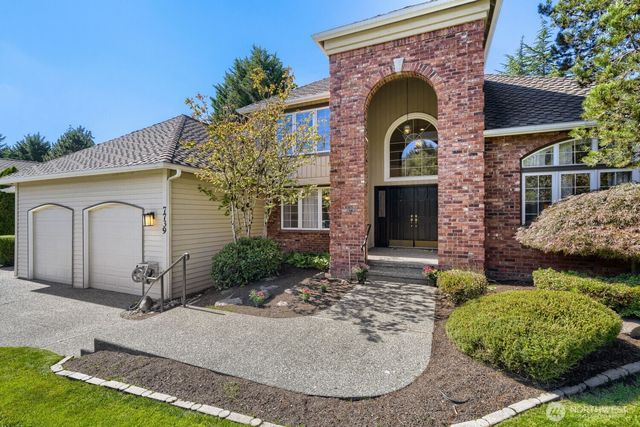 7739 143rd Avenue SE, Newcastle, WA 98059