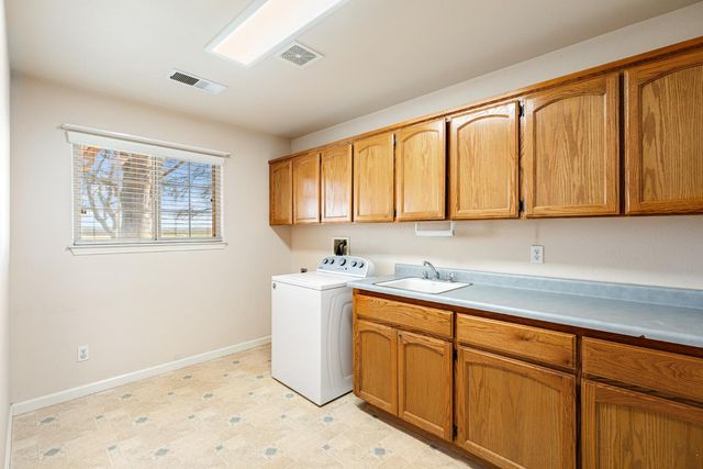 14304 Huntington Road, Madera, CA 93636