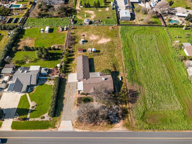 14304 Huntington Road, Madera, CA 93636