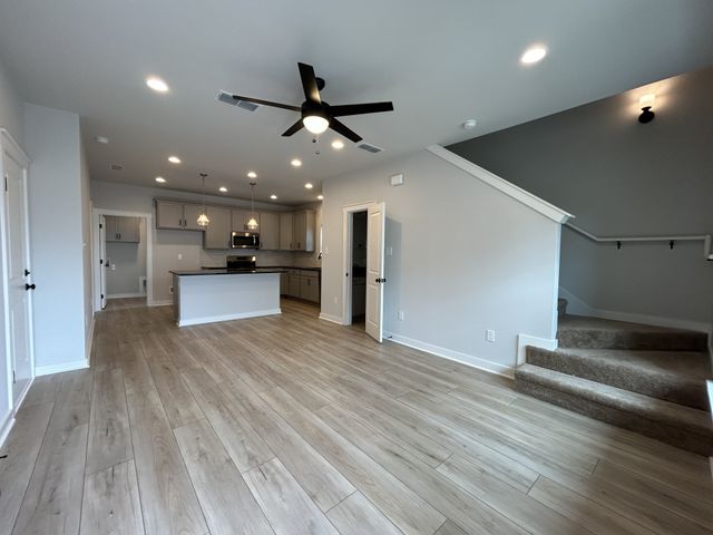 200 Augusta Way, Burns, TN 37029