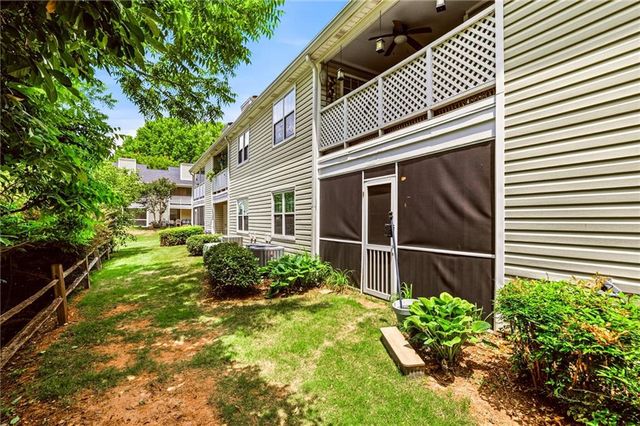 63 Hampshire Court, Avondale Estates, GA 30002