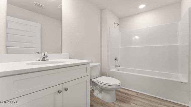 262 Reddy Creek Drive, Panama City, FL 32404