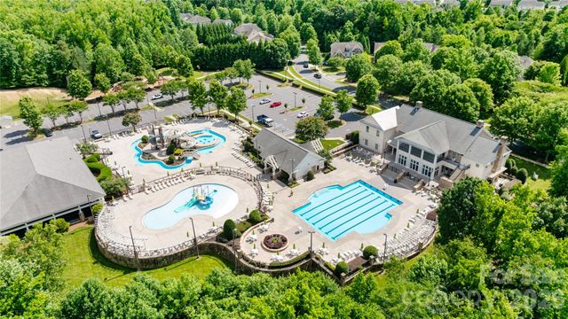 1001 Linn Cove Cove, Waxhaw, NC 28173