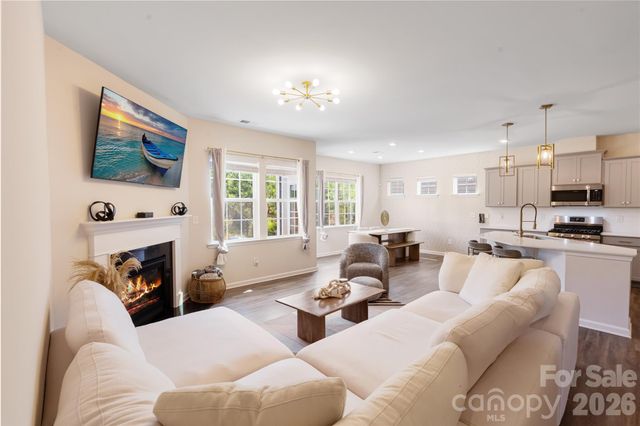 1001 Linn Cove Cove, Waxhaw, NC 28173
