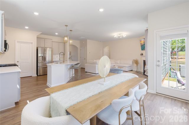 1001 Linn Cove Cove, Waxhaw, NC 28173