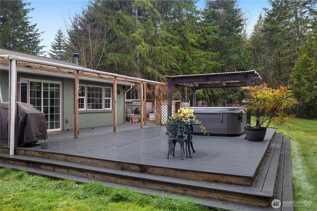 30 SE Mariner Lane, Shelton, WA 98584