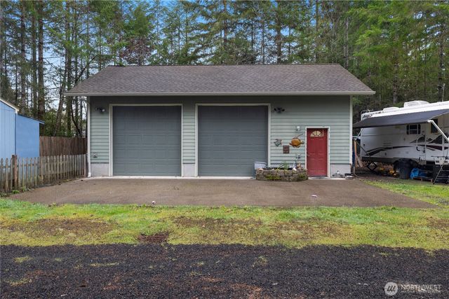 30 SE Mariner Lane, Shelton, WA 98584