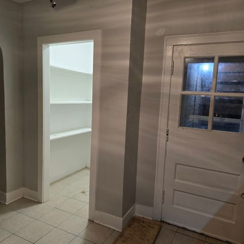 7529 N Claremont Avenue 2, Chicago, IL 60645