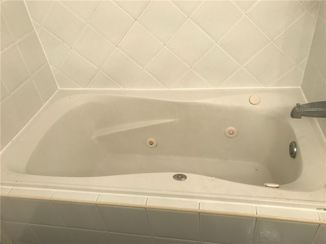 265 Bay Village Drive, Irondequoit, NY 14609