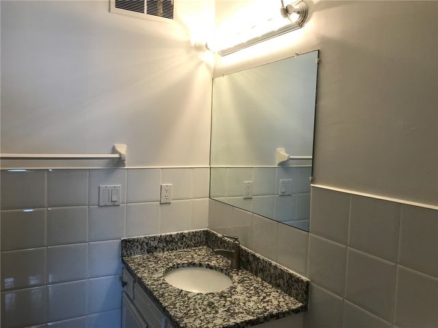 265 Bay Village Drive, Irondequoit, NY 14609