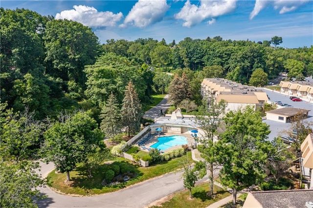 265 Bay Village Drive, Irondequoit, NY 14609