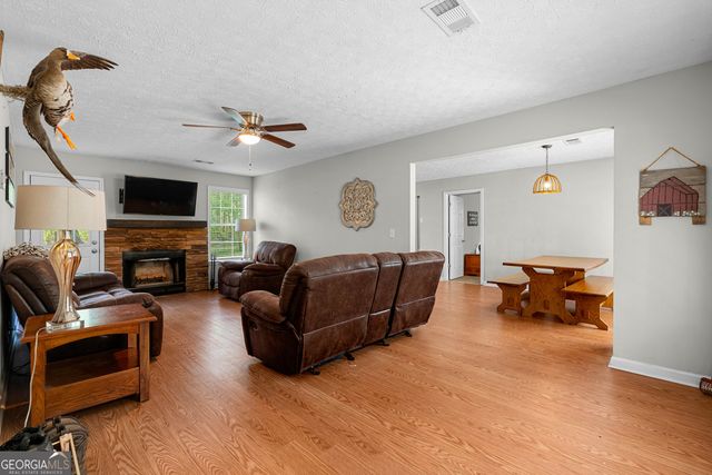6094 Old Zebulon Road, Concord, GA 30206