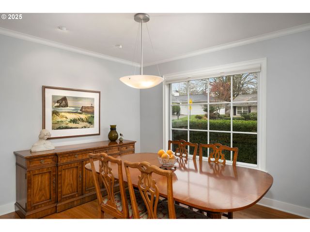 7695 Sw BRENTWOOD St, Portland, OR 97225