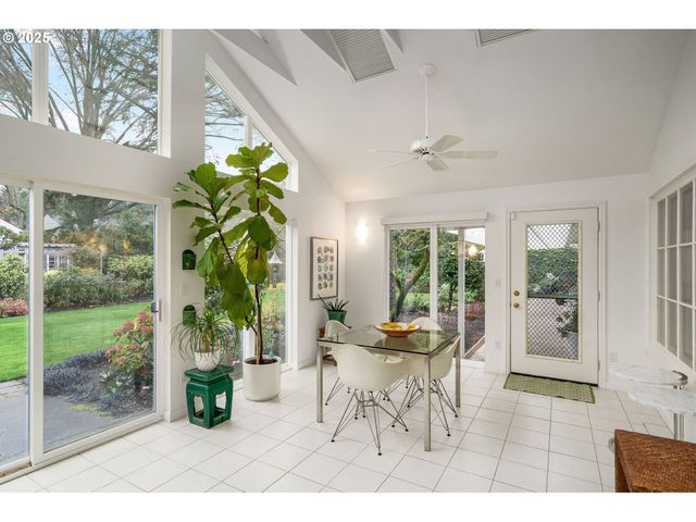 7695 Sw BRENTWOOD St, Portland, OR 97225