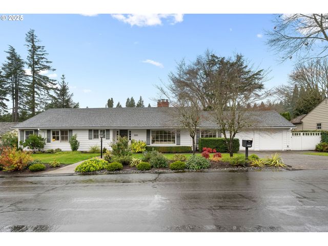 7695 Sw BRENTWOOD St, Portland, OR 97225