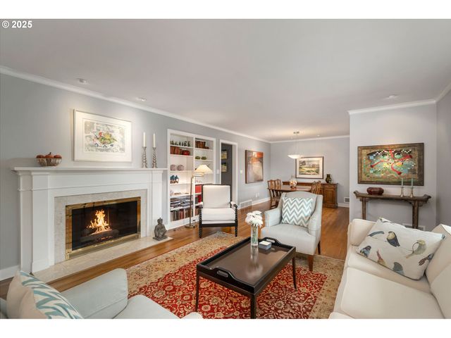 7695 Sw BRENTWOOD St, Portland, OR 97225