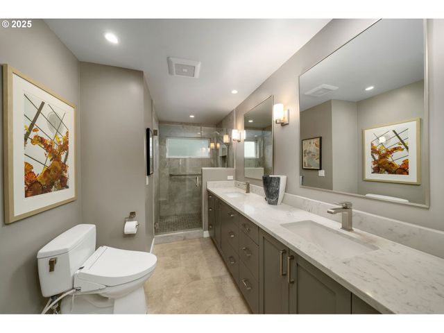 7695 Sw BRENTWOOD St, Portland, OR 97225