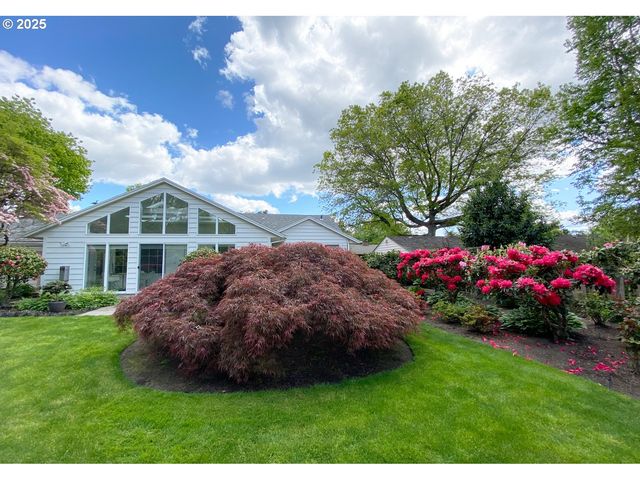 7695 Sw BRENTWOOD St, Portland, OR 97225