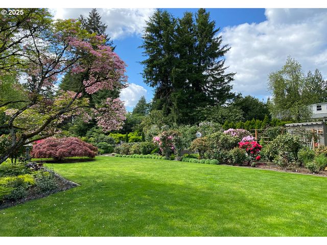 7695 Sw BRENTWOOD St, Portland, OR 97225