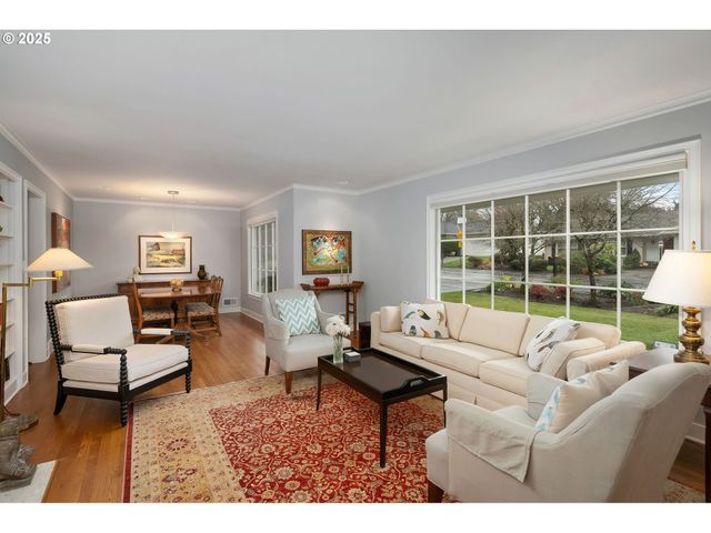 7695 Sw BRENTWOOD St, Portland, OR 97225