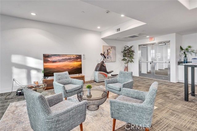 56 E Duarte 418, Arcadia, CA 91006