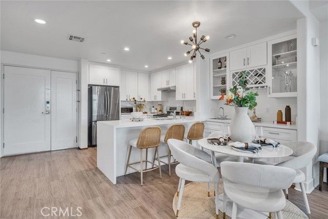 56 E Duarte 418, Arcadia, CA 91006