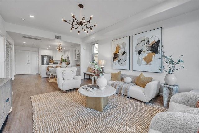 56 E Duarte 418, Arcadia, CA 91006