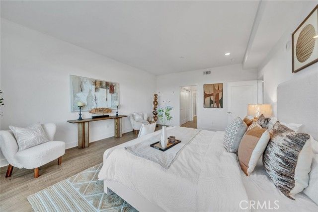 56 E Duarte 418, Arcadia, CA 91006