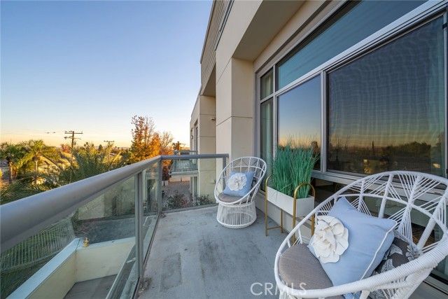 56 E Duarte 418, Arcadia, CA 91006