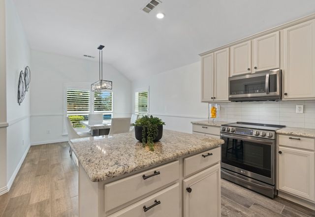 11712 Lynnbrook Drive, Denton, TX 76207