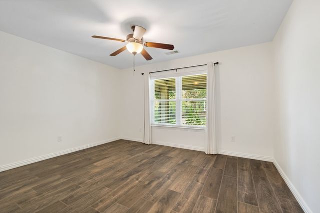 11712 Lynnbrook Drive, Denton, TX 76207