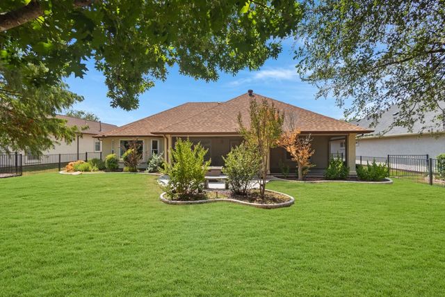 11712 Lynnbrook Drive, Denton, TX 76207