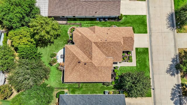 11712 Lynnbrook Drive, Denton, TX 76207