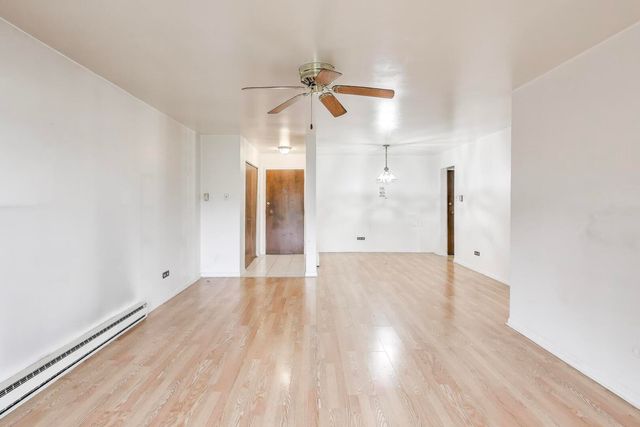 931 W Arquilla Drive 133, Glenwood, IL 60425