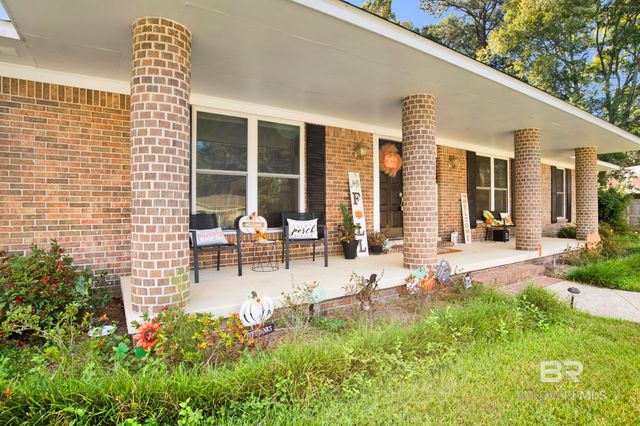 611 Southern Way, Spanish Fort, AL 36527