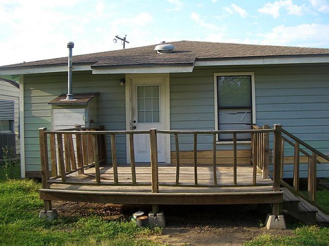 6223 Linton Lane, Texas City, TX 77591