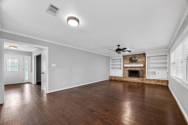811 Thicket Lane, Houston, TX 77079