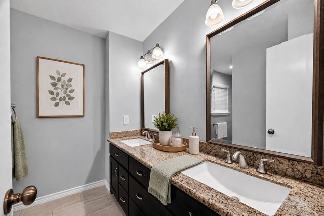 811 Thicket Lane, Houston, TX 77079